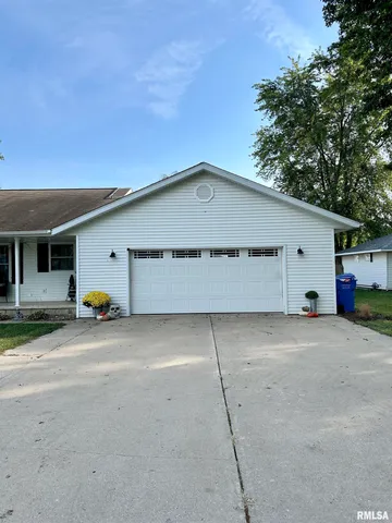 $167,500 | 322 East South Street, Virginia, IL 62691