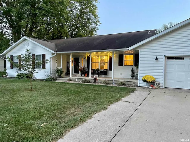 $167,500 | 322 East South Street, Virginia, IL 62691