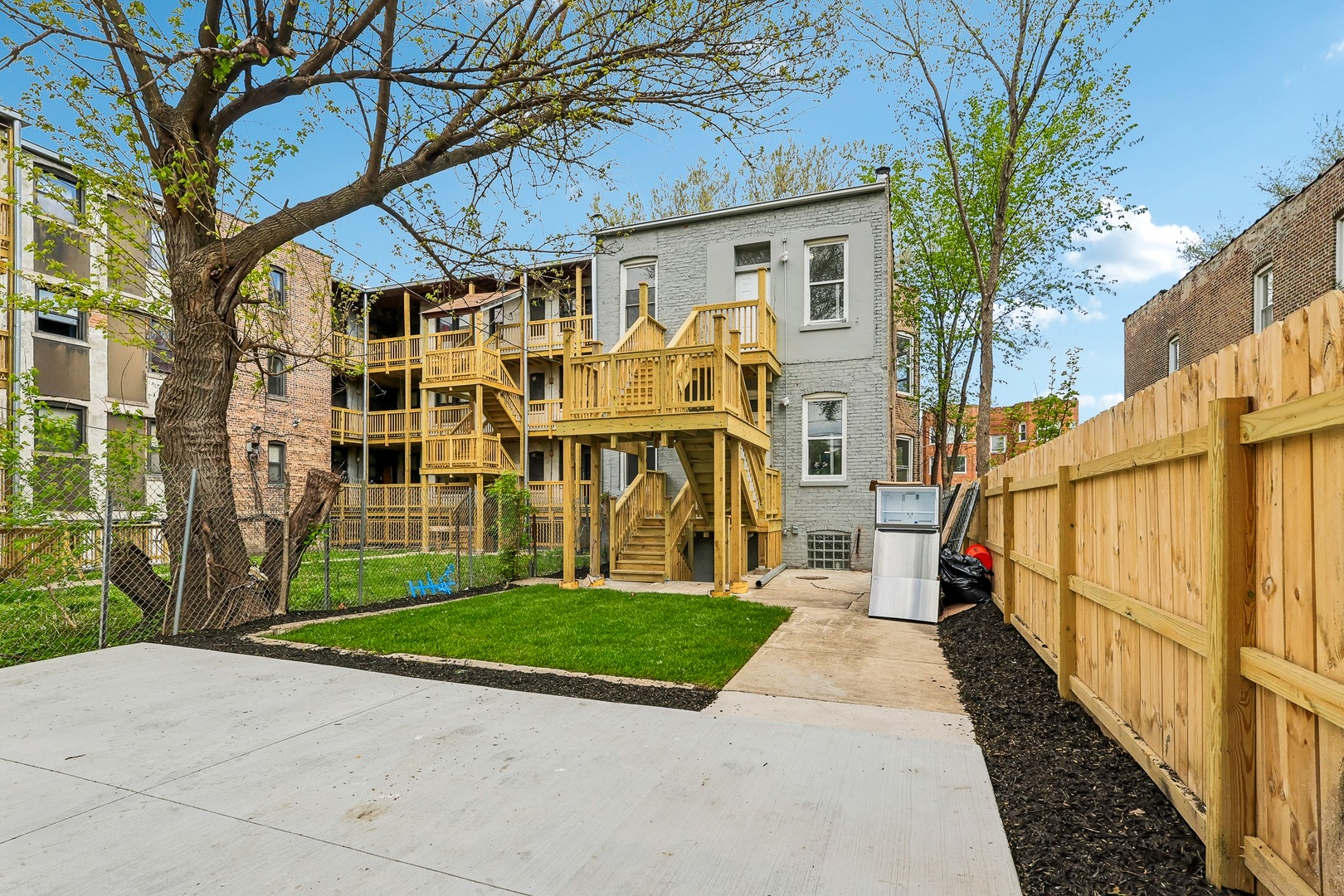 4351 West Maypole Avenue Chicago, IL 60624 - Photo 33 of 35