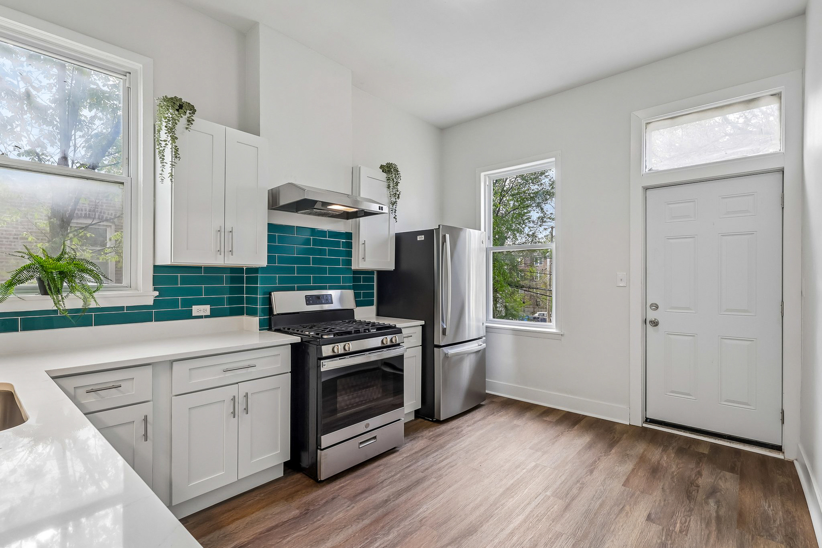4351 West Maypole Avenue Chicago, IL 60624 - Photo 9 of 35
