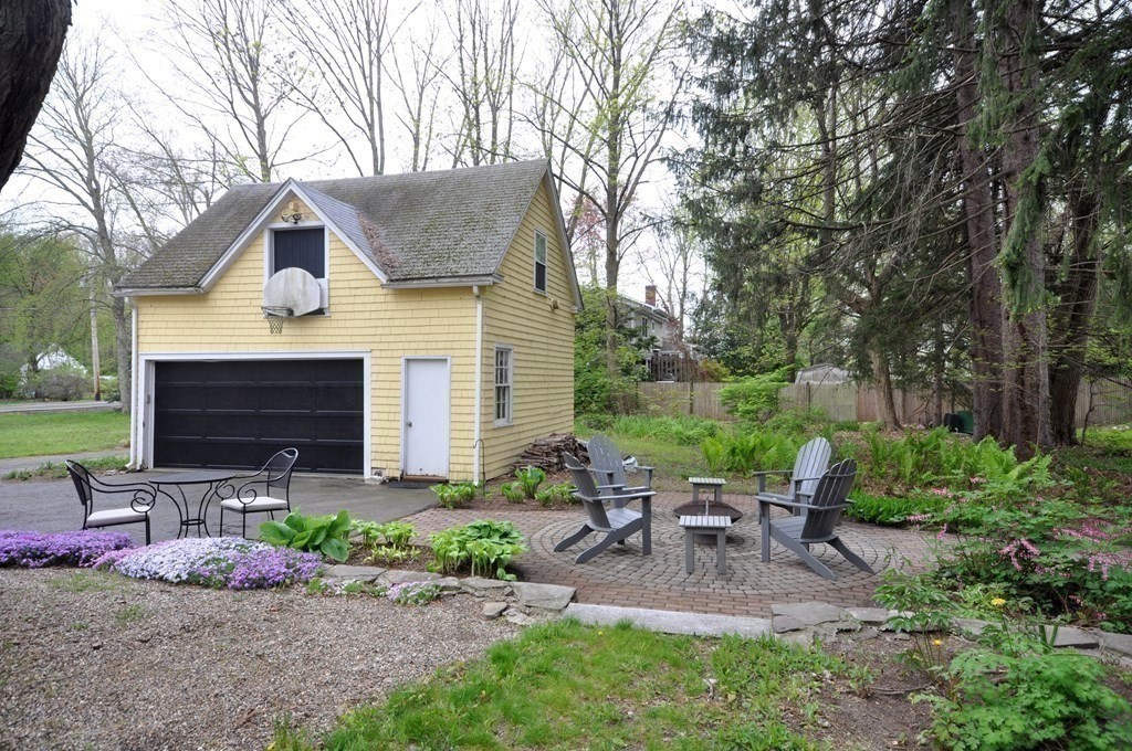 245 Raymond Road Sudbury, MA 01776 - Photo 28 of 29 Gallery Image 28