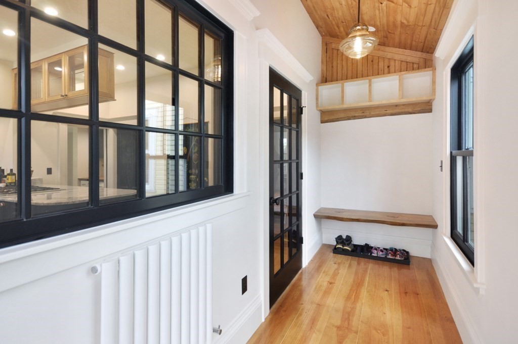 245 Raymond Road Sudbury, MA 01776 - Photo 3 of 29 Gallery Image 3