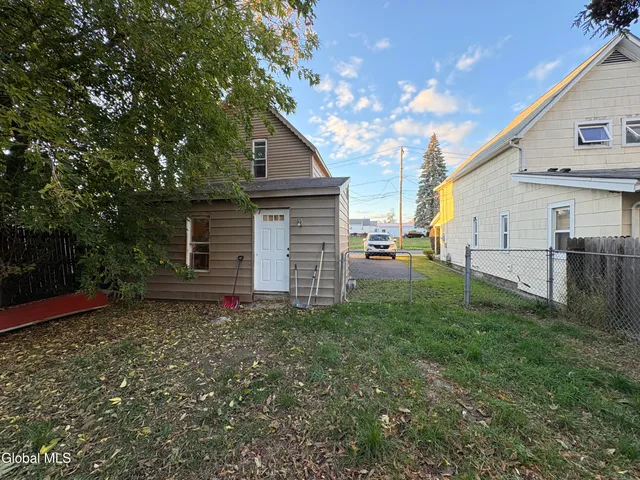 $189,000 | 1020 Pearl Street, Schenectady, NY 12303