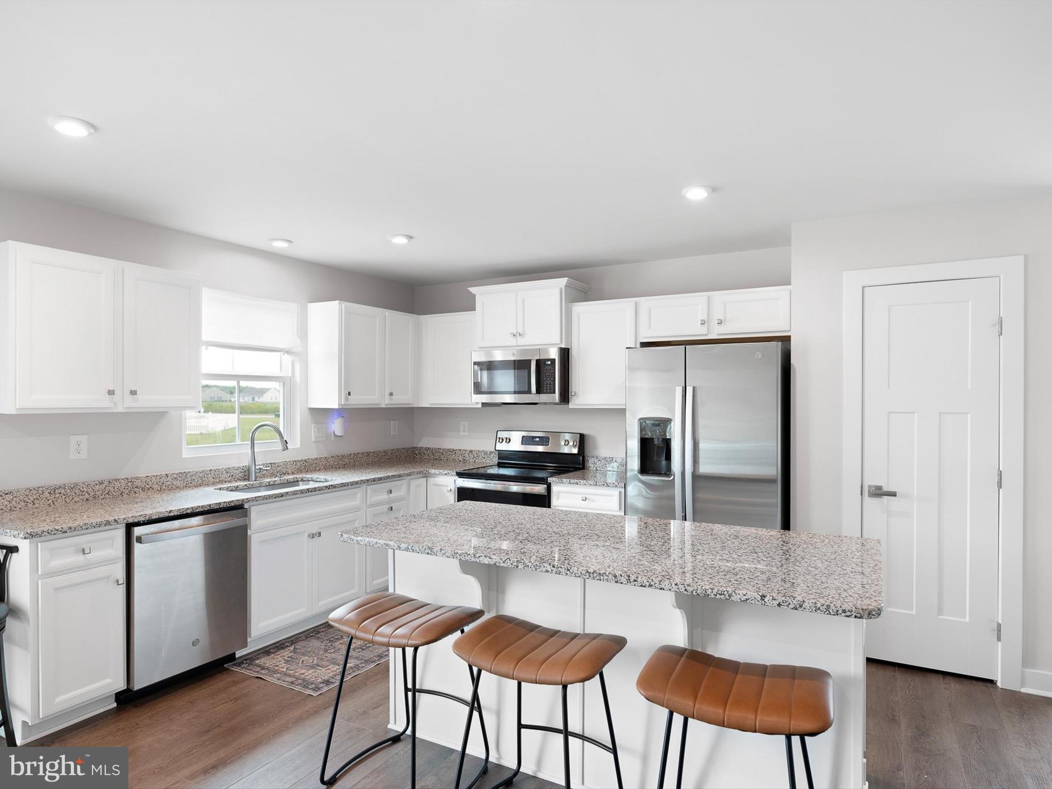 258 Alezach Drive Dover, DE 19901 - Photo 19 of 40 Gourmet Kitchen