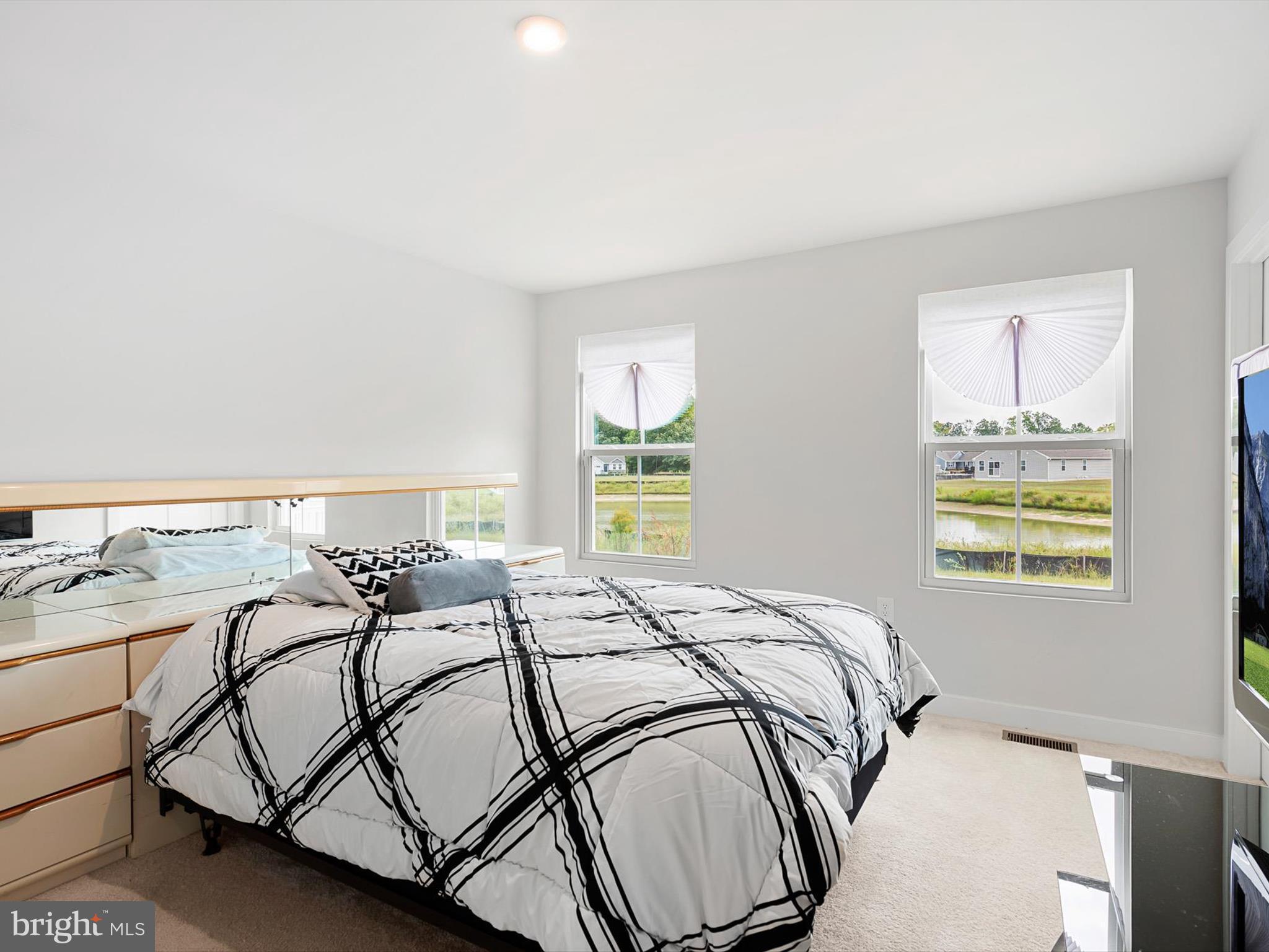 258 Alezach Drive Dover, DE 19901 - Photo 24 of 40 Primary Bedroom Suite