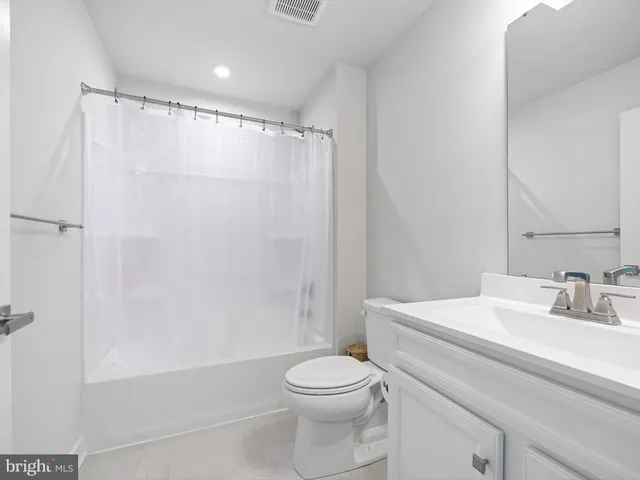 $375,000 | 258 Alezach Drive, Dover, DE 19901