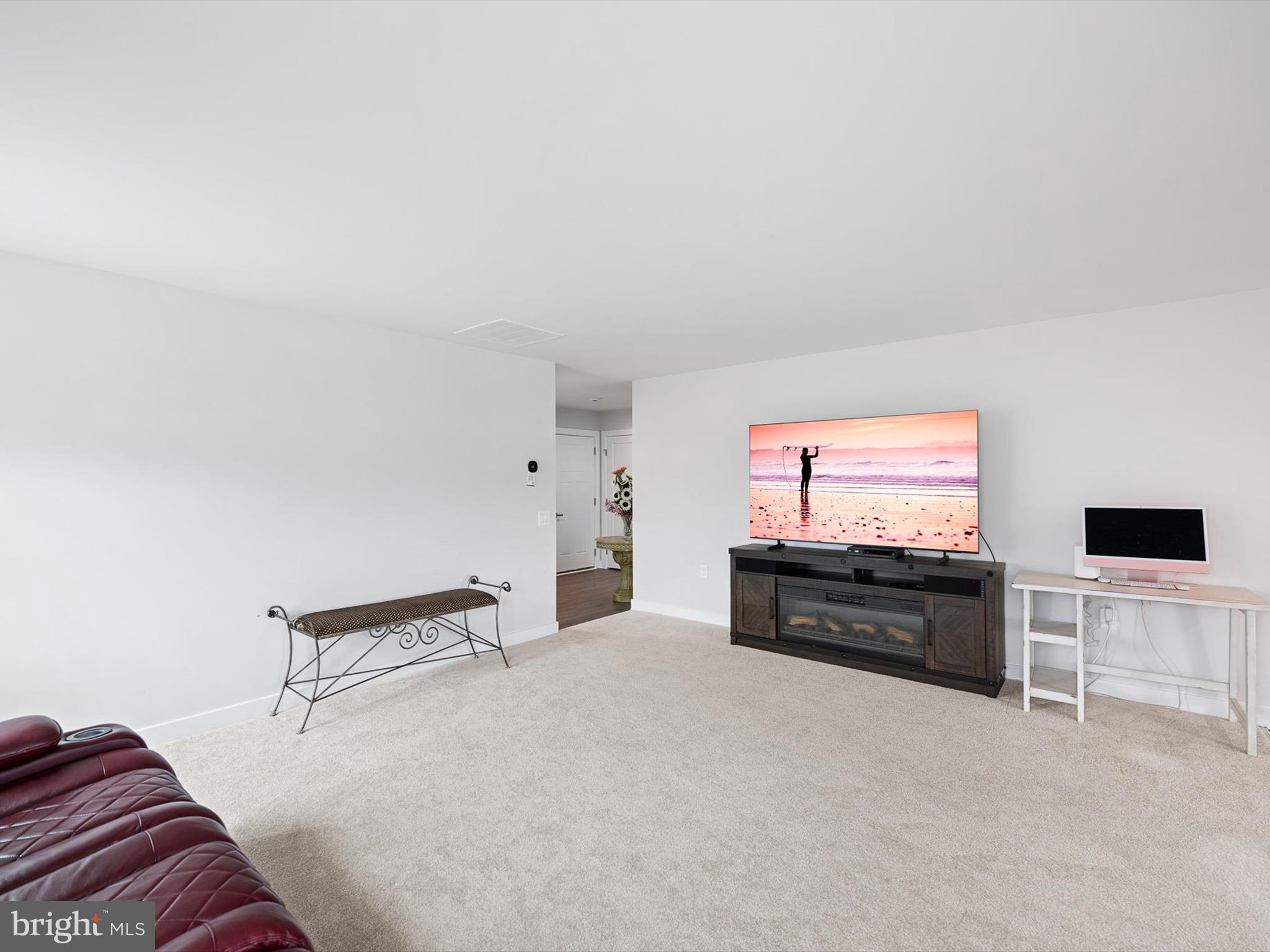 258 Alezach Drive Dover, DE 19901 - Photo 9 of 40 Family Room