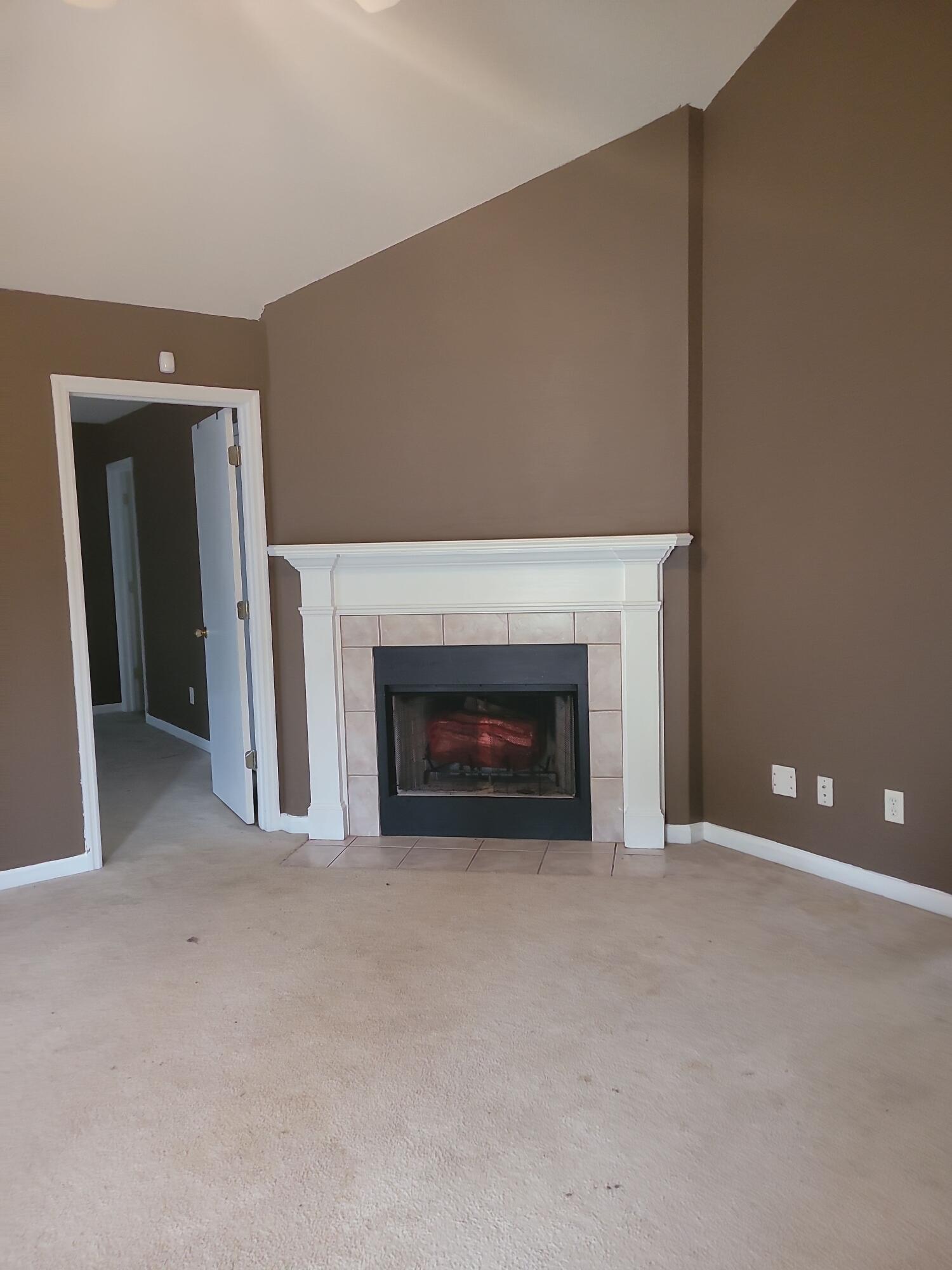 1012 Cedarview Circle Hephzibah, GA 30815 - Photo 3 of 16 1012 Cedarview Circle_Living with firepl