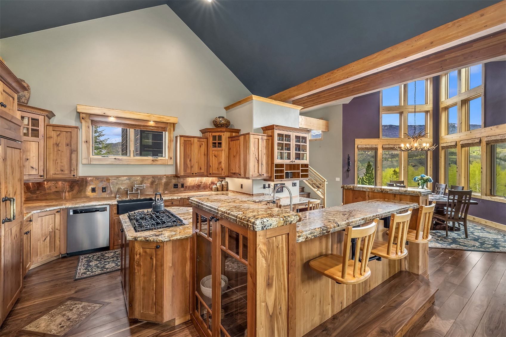 2655 Hunter's Knob Road Silverthorne, CO 80498 - Photo 11 of 50 Gallery Image 11