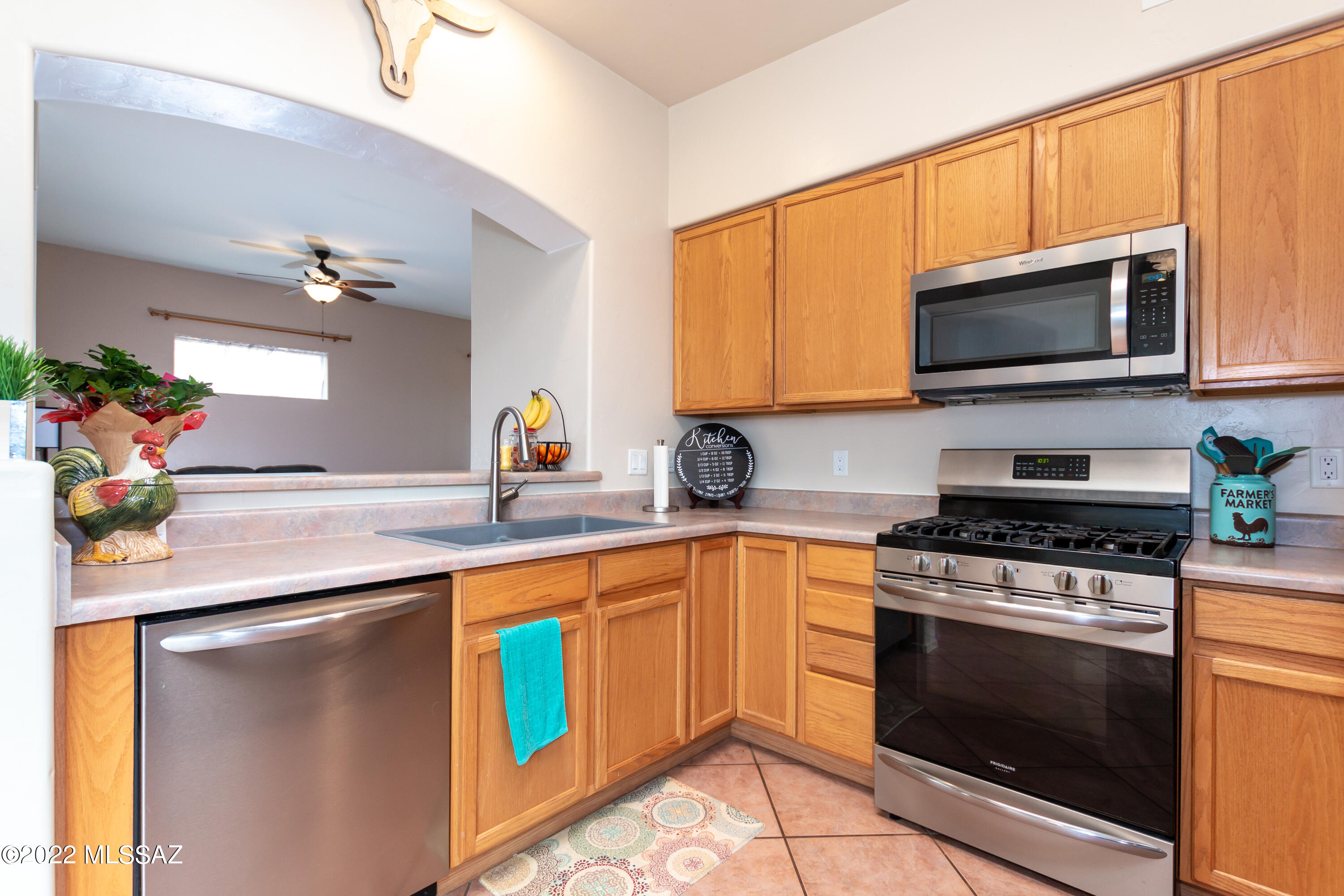 7496 West Sweet River Road Tucson, AZ 85743 - Photo 7 of 33
