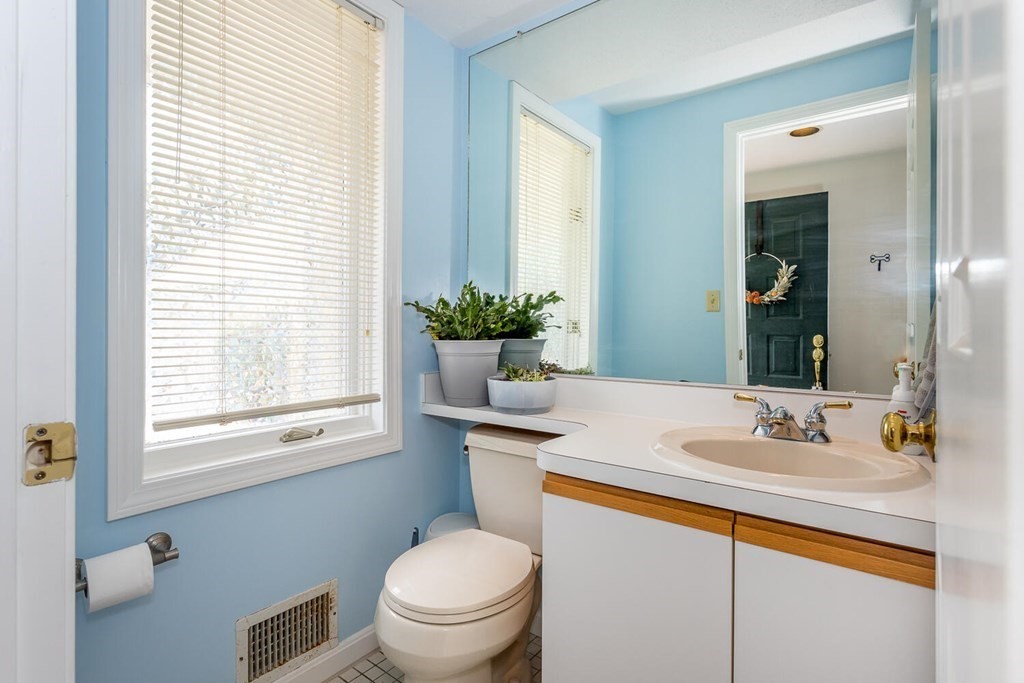 163 Stone Ridge Road, Unit 163 Franklin, MA 02038 - Photo 8 of 17 Gallery Image 8