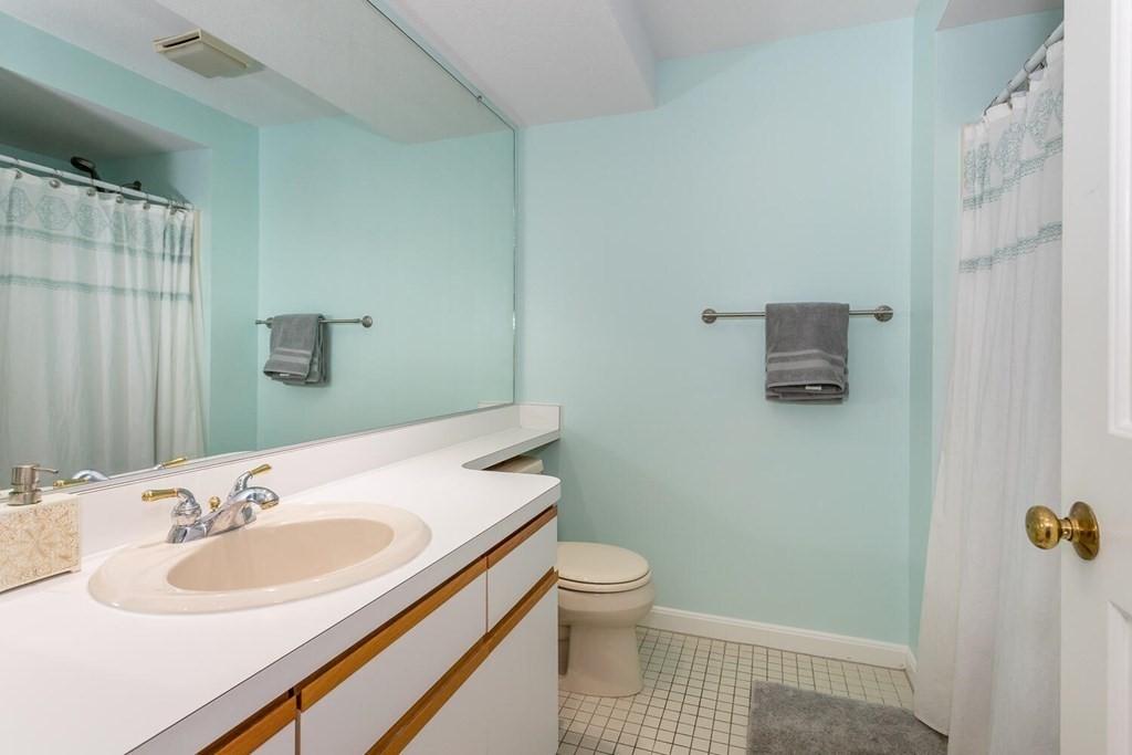 163 Stone Ridge Road, Unit 163 Franklin, MA 02038 - Photo 10 of 17 Gallery Image 10