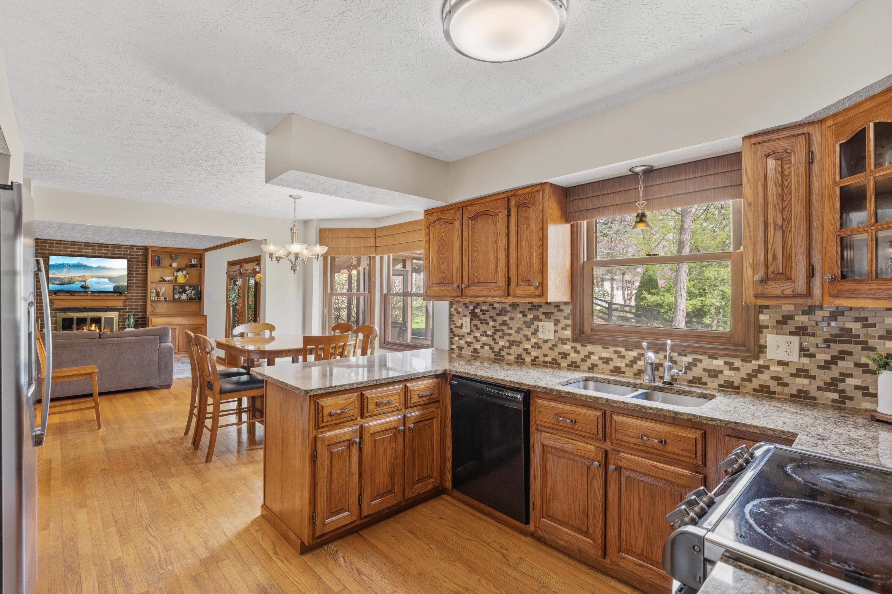 250 Devon Road Delaware, OH 43015 - Photo 12 of 65 AF1A0385