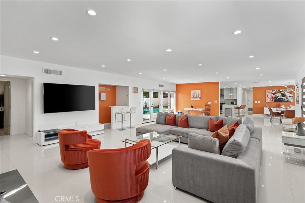 1055 East Racquet Club Road Palm Springs, CA 92262 - Photo 12 of 67