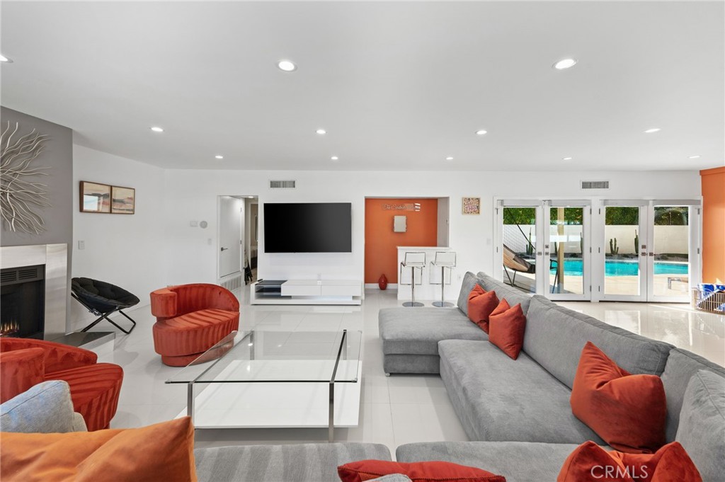 1055 East Racquet Club Road Palm Springs, CA 92262 - Photo 13 of 67