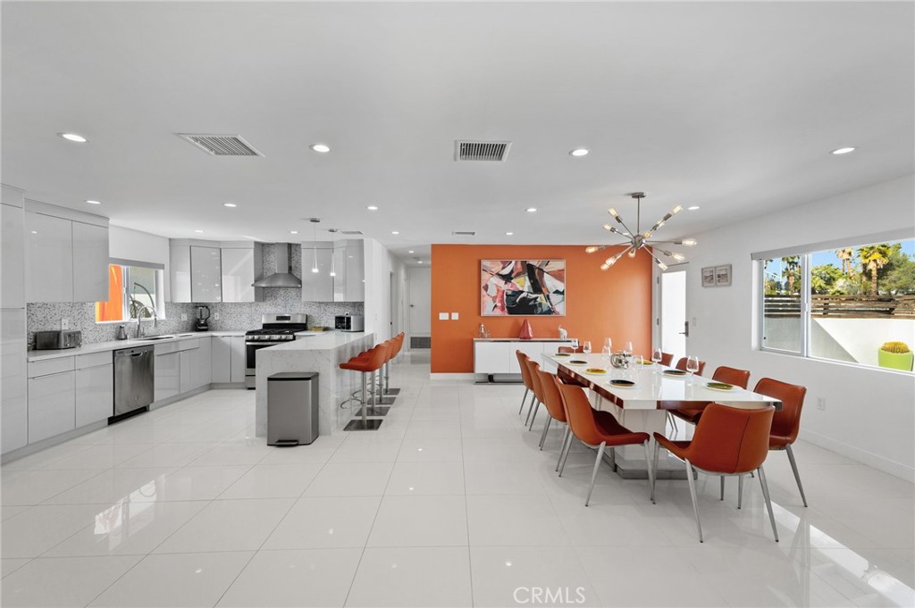 1055 East Racquet Club Road Palm Springs, CA 92262 - Photo 16 of 67