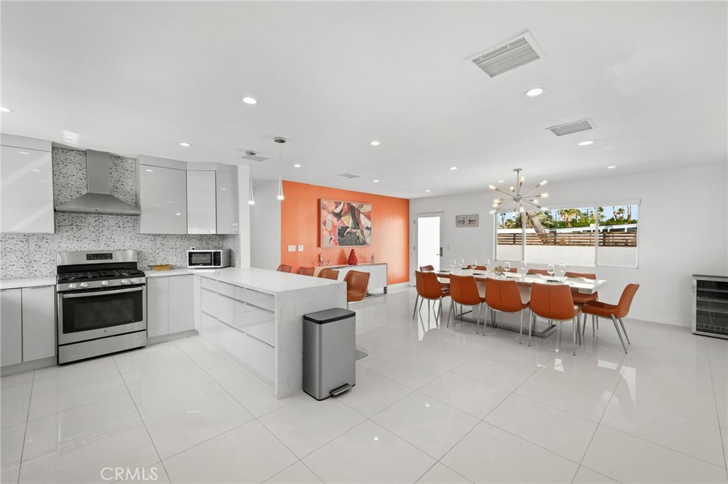 1055 East Racquet Club Road Palm Springs, CA 92262 - Photo 23 of 67