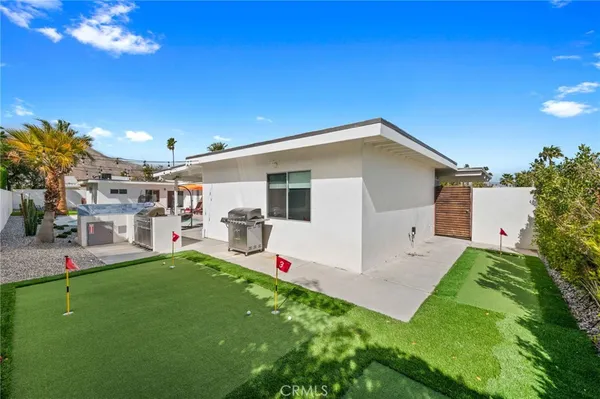 $1,360,000 | 1055 East Racquet Club Road, Palm Springs, CA 92262