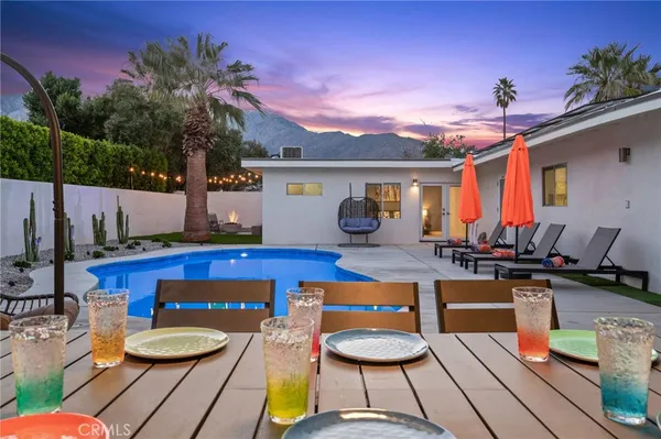 $1,360,000 | 1055 East Racquet Club Road, Palm Springs, CA 92262