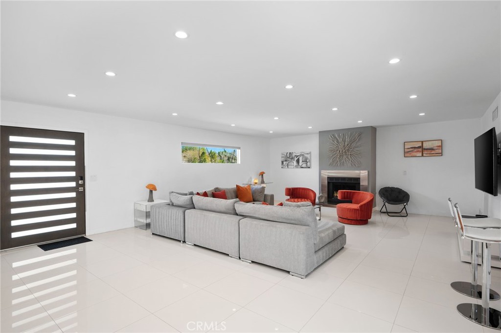 1055 East Racquet Club Road Palm Springs, CA 92262 - Photo 10 of 67