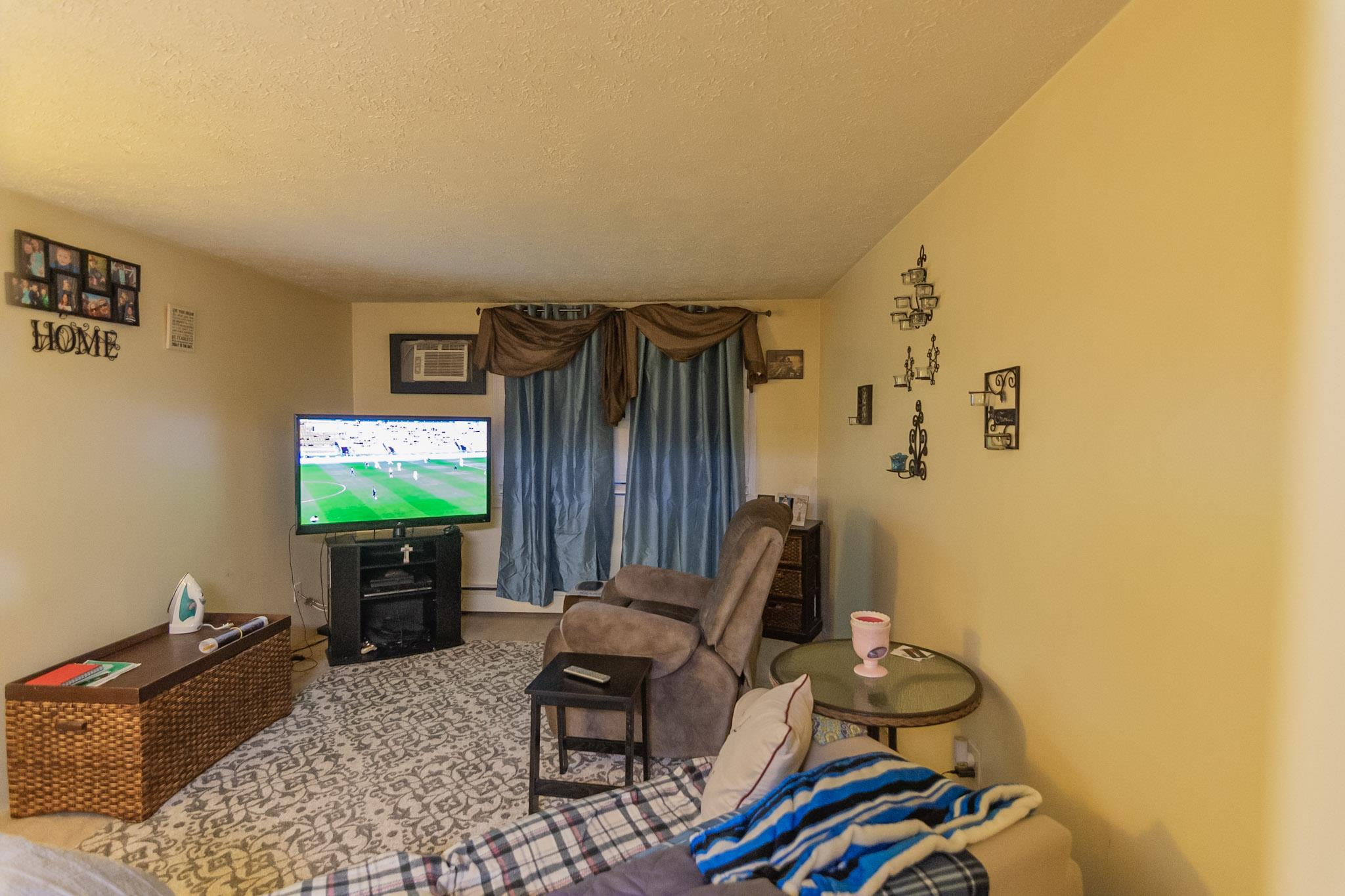 535 Calef Road, Unit 25 Manchester, NH 03103 - Photo 20 of 40