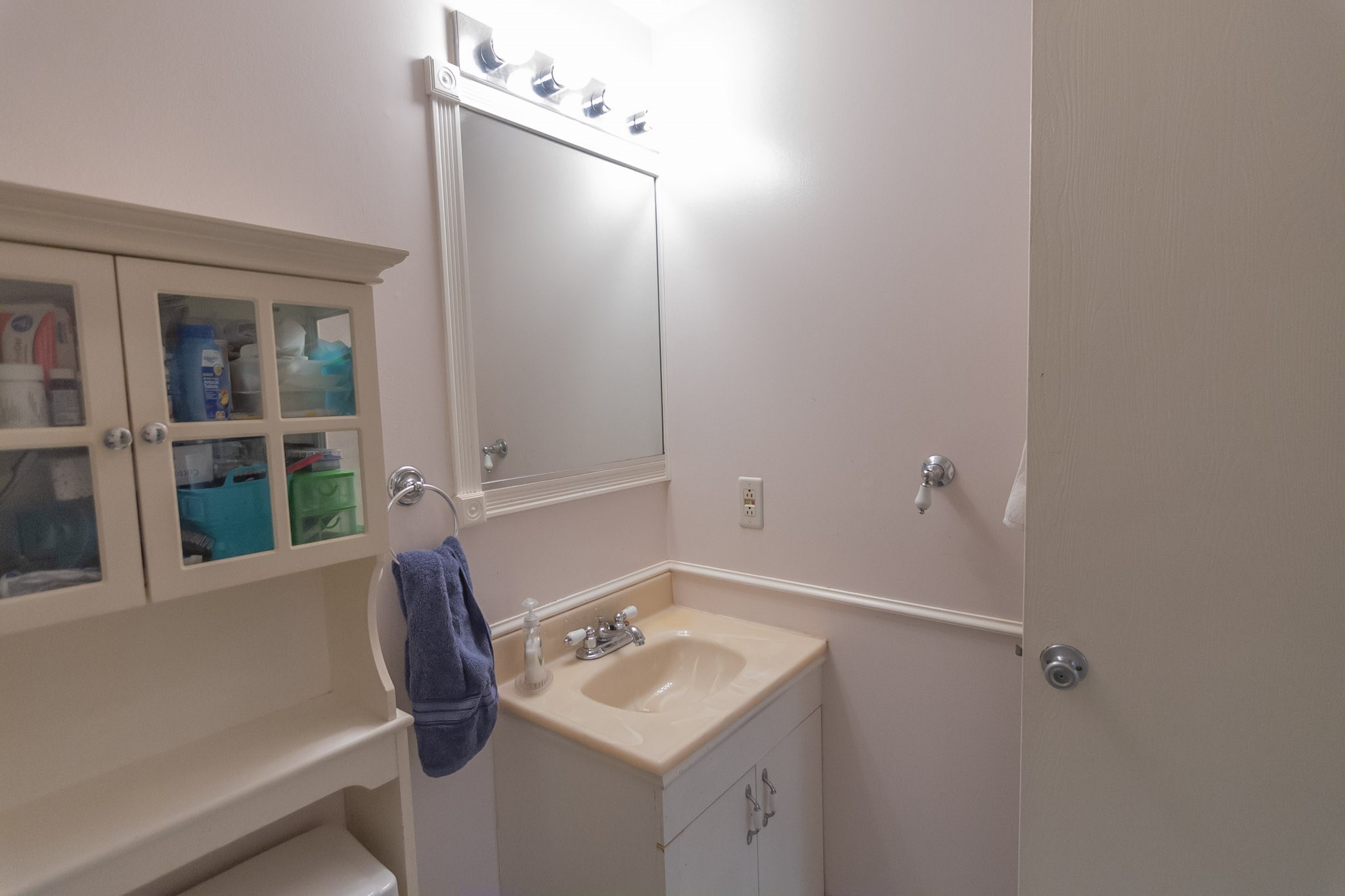 535 Calef Road, Unit 25 Manchester, NH 03103 - Photo 27 of 40