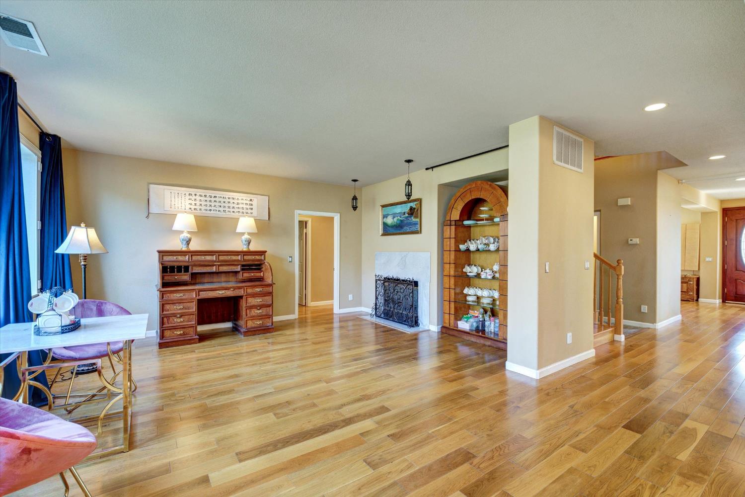 30253 Oakbrook Road Hayward, CA 94544 - Photo 9 of 49