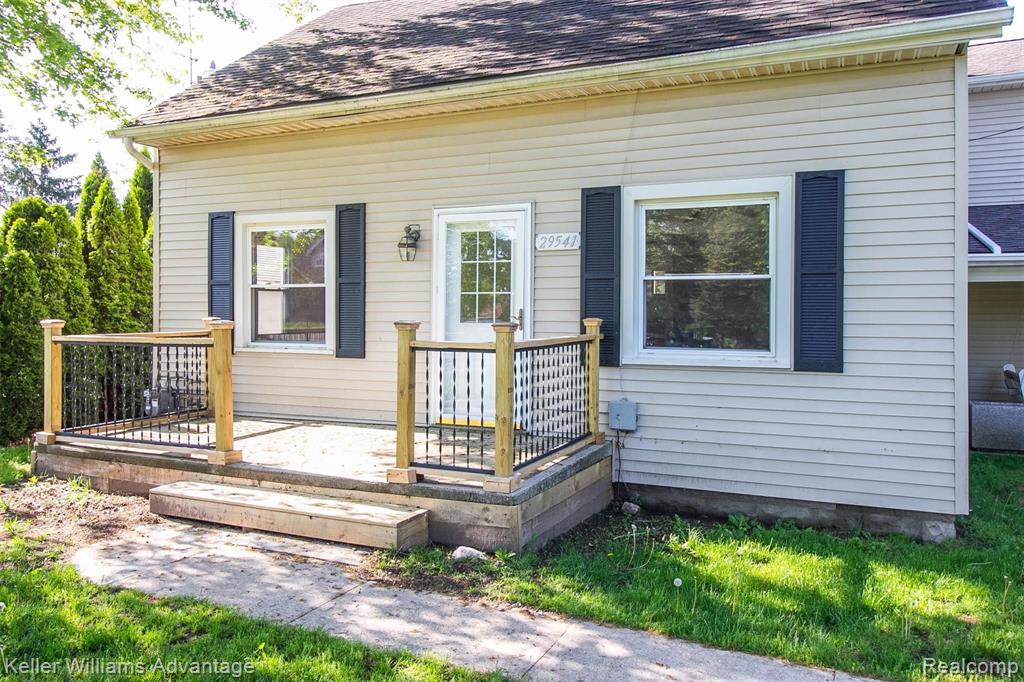29541 King Road Romulus, MI 48174 - Photo 37 of 43