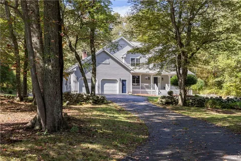 $875,000 | 1081 Mooresfield Road, South Kingstown, RI 02879