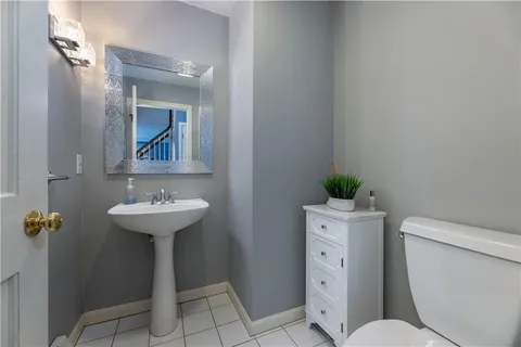 $875,000 | 1081 Mooresfield Road, South Kingstown, RI 02879