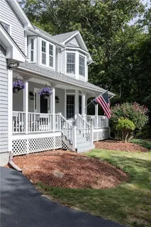 $875,000 | 1081 Mooresfield Road, South Kingstown, RI 02879