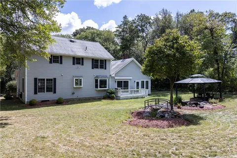 $875,000 | 1081 Mooresfield Road, South Kingstown, RI 02879