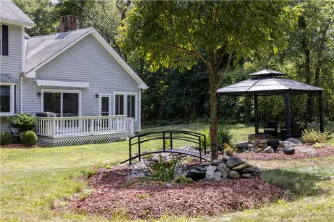 $875,000 | 1081 Mooresfield Road, South Kingstown, RI 02879