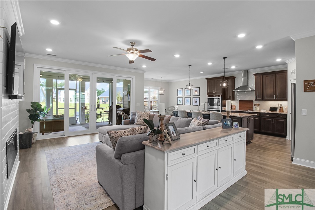 122 Champlain Drive Pooler, GA 31322 - Photo 5 of 50 Family Room