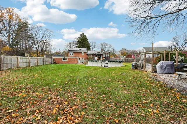 $519,000 | 3 Garden Drive, New Windsor, NY 12553