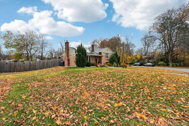 $519,000 | 3 Garden Drive, New Windsor, NY 12553