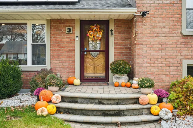 $519,000 | 3 Garden Drive, New Windsor, NY 12553