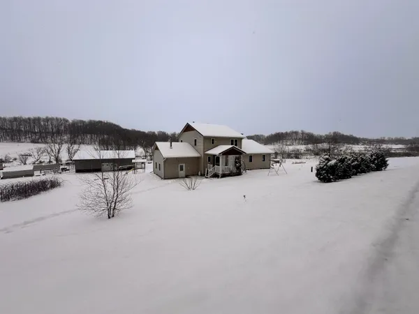 $639,999 | S6720 Eli Valley Road, Loganville, WI 53943