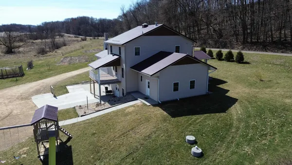 $639,999 | S6720 Eli Valley Road, Loganville, WI 53943