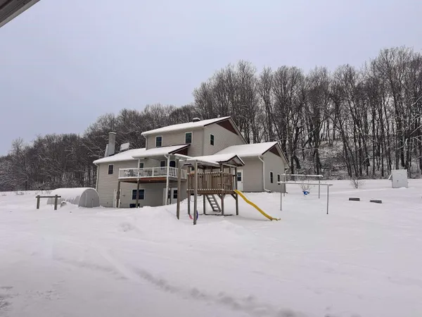 $639,999 | S6720 Eli Valley Road, Loganville, WI 53943