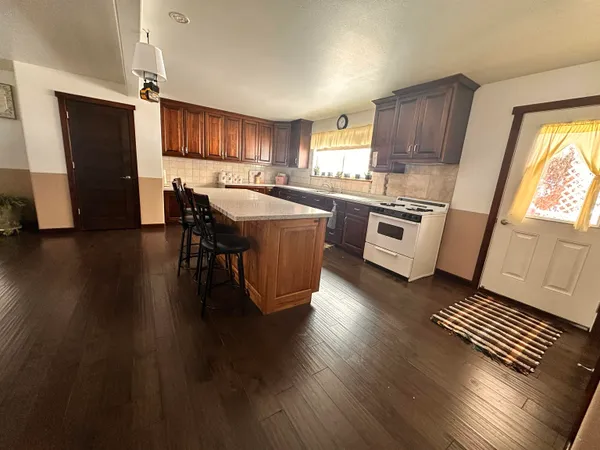 $639,999 | S6720 Eli Valley Road, Loganville, WI 53943