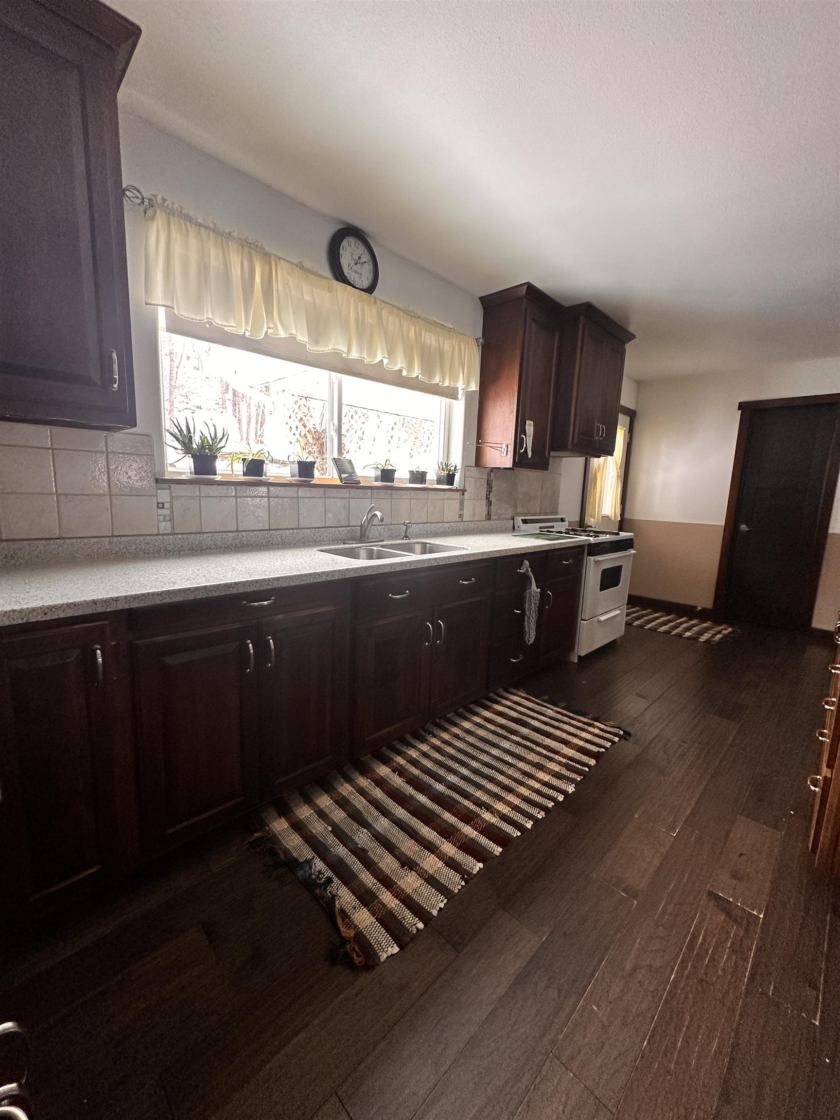 S6720 Eli Valley Road Loganville, WI 53943 - Photo 10 of 60