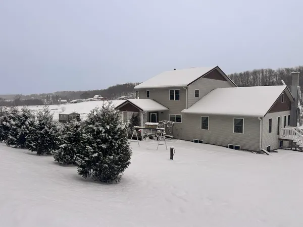 $639,999 | S6720 Eli Valley Road, Loganville, WI 53943