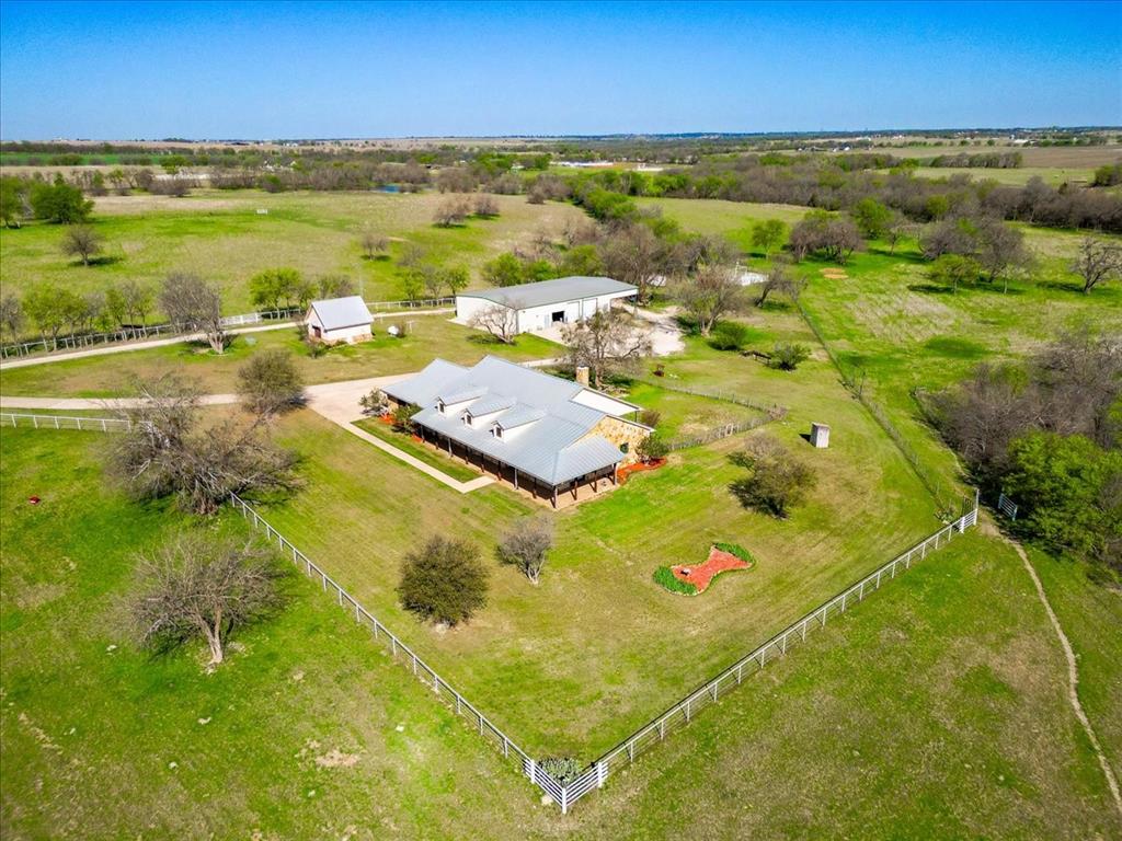 11918 Riek Road Krum, TX 76249 - Photo 4 of 39 a view of an ocean