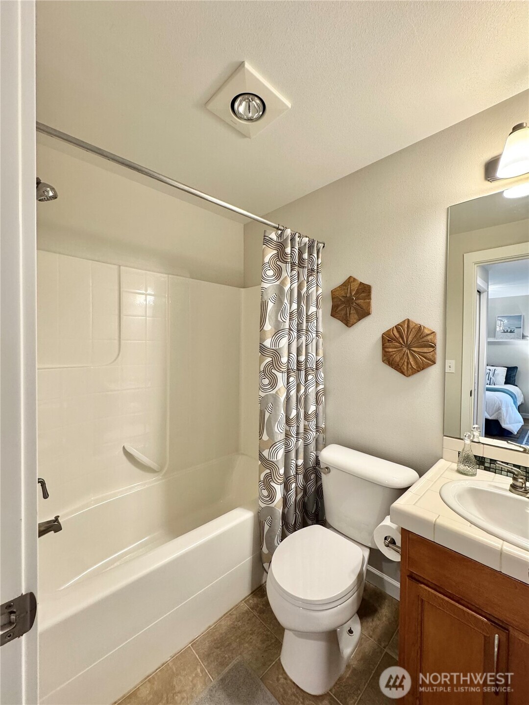 2138 North 113th Street, Unit B Seattle, WA 98133 - Photo 27 of 37
