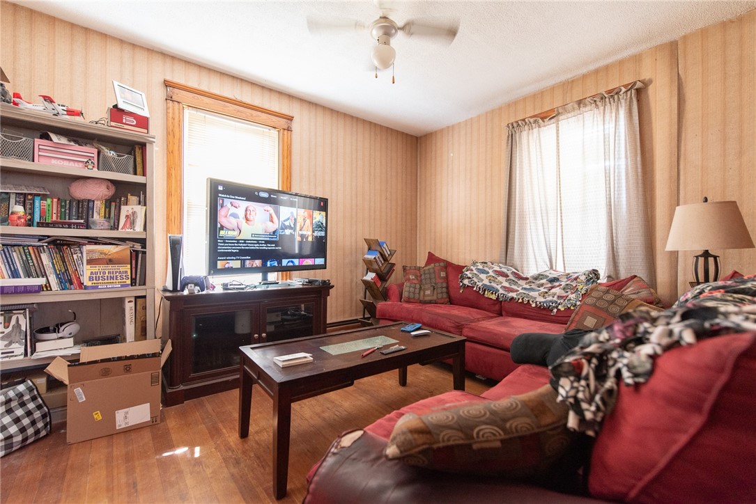 8 Short Street Cumberland, RI 02864 - Photo 9 of 23