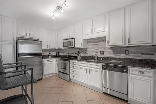 $2,200 | 1468 Briarwood Road Northeast, Unit 1705, Atlanta, GA 30319