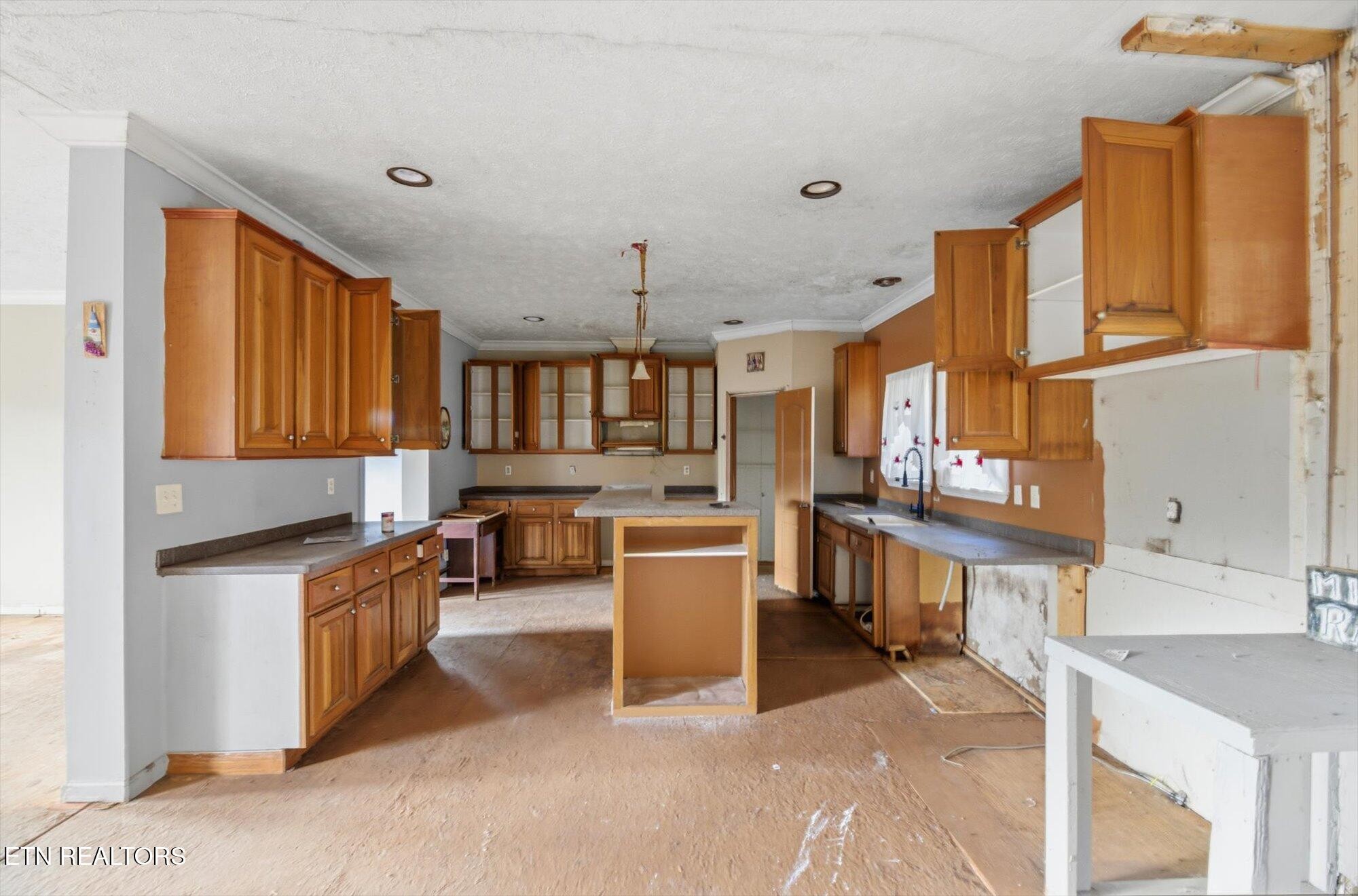 550 Happy Hollow Road Madisonville, TN 37354 - Photo 11 of 19