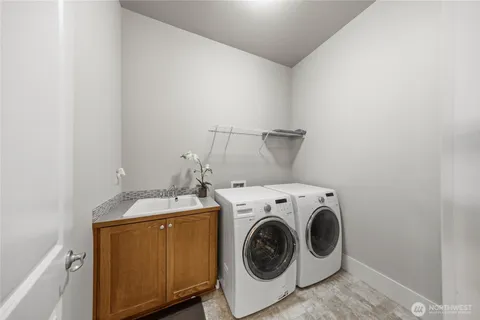 $1,599,950 | 8828 129th Avenue Southeast, Newcastle, WA 98056