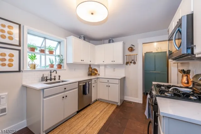 $5,500 | 276 Bay Avenue, Glen Ridge, NJ 07028